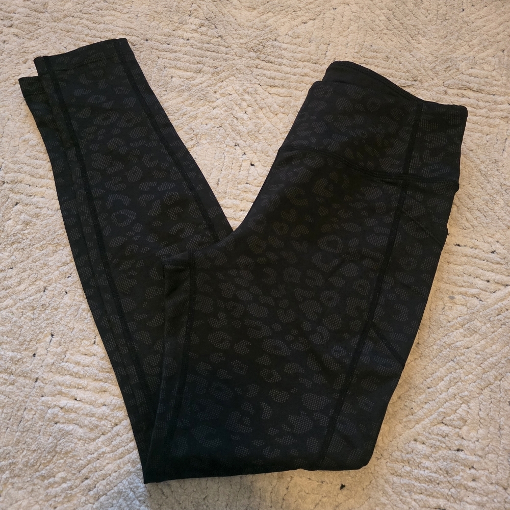 Womens juniors XS Avia black leopard cheetah athletic leggings pants